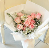 Romantic 12 Fresh Roses Bouquet