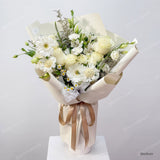 Green & Ivory - Designer's Choice Fresh Bouquet