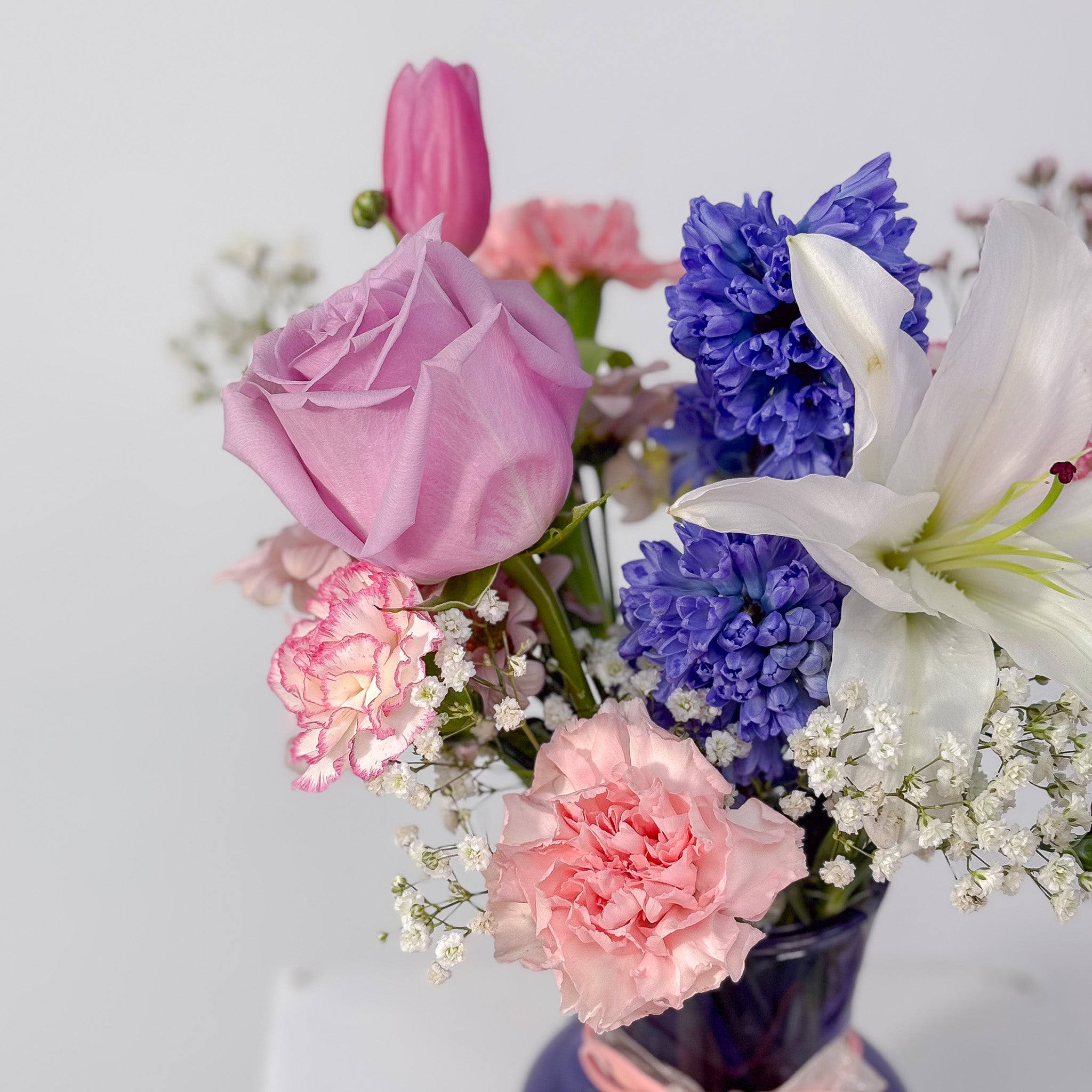 Mother's Day Special Fresh Flower Assortment w/ Vase