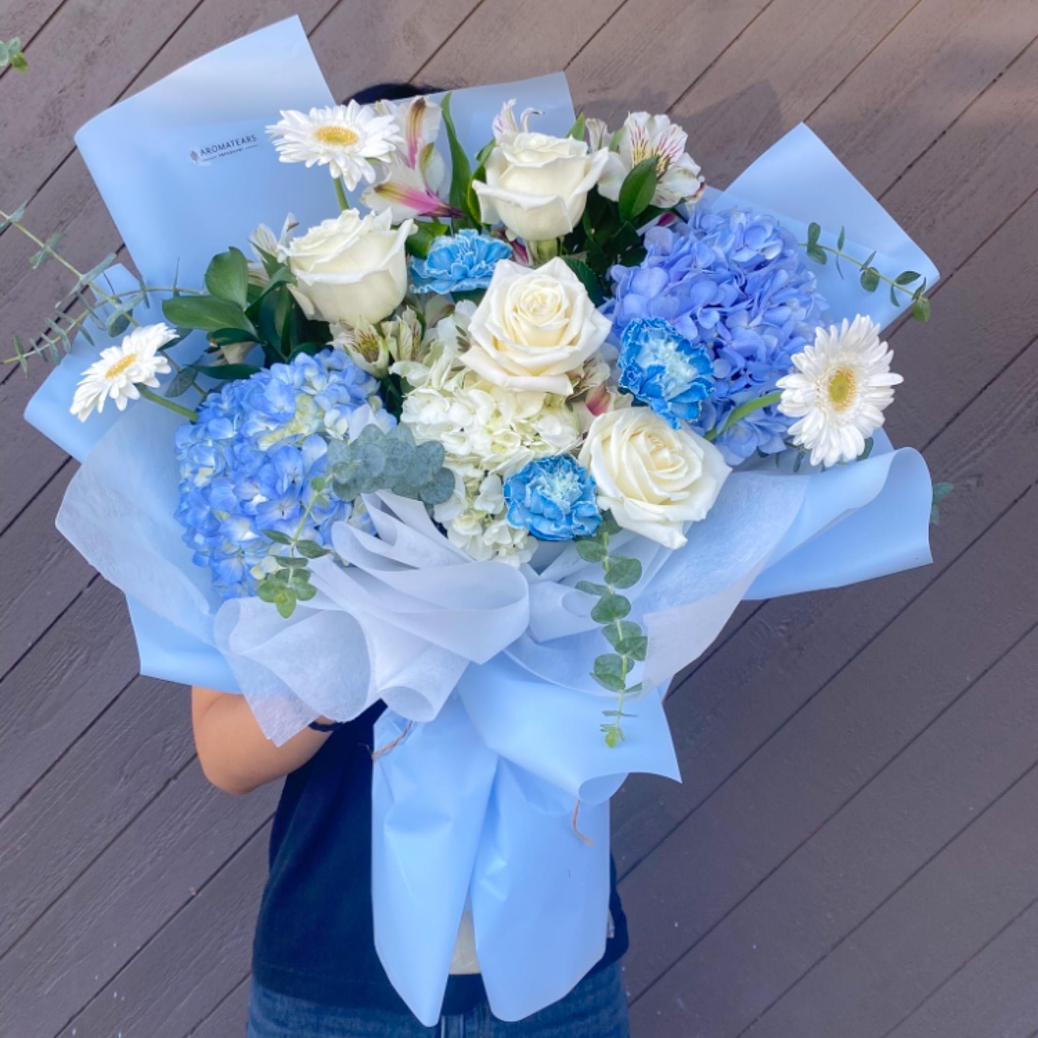 Blue - Designer's Choice Fresh Bouquet - Aromatears flower Designer Choice