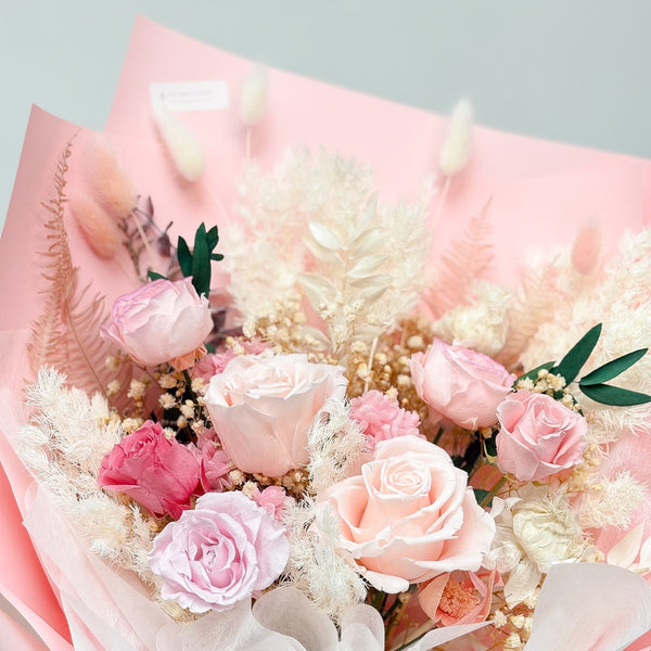Fresh, Soap, and Preserved Flower Delivery and Custom Fragrances