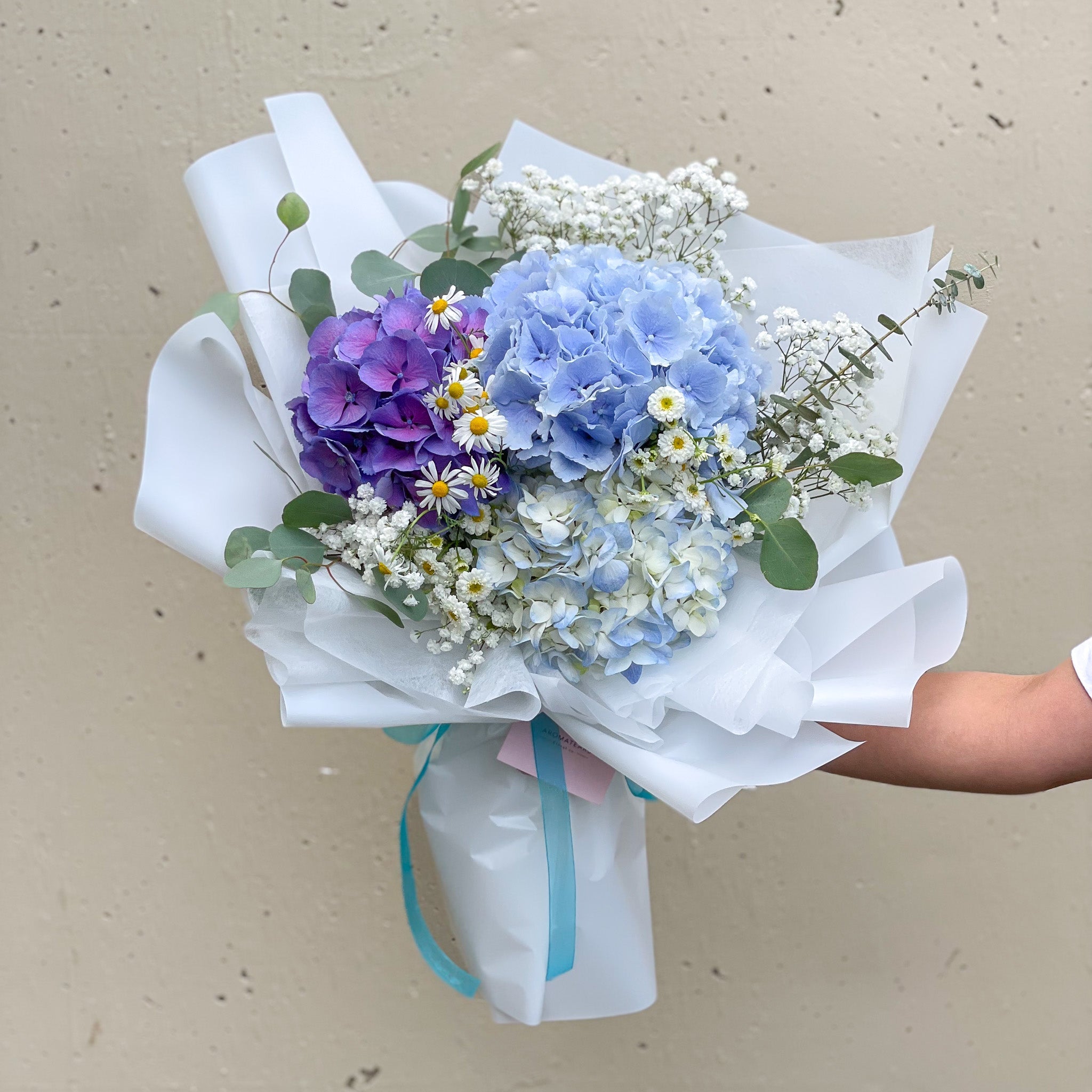 Fresh Hydrangea Mixed Flower Bouquet - Aromatears flower Hydrangea