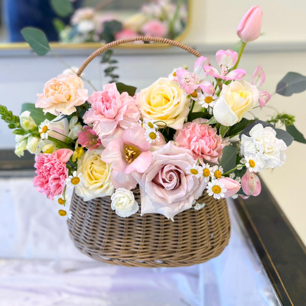 Fresh Roses Basket - Aromatears flowerBasket/Vase
