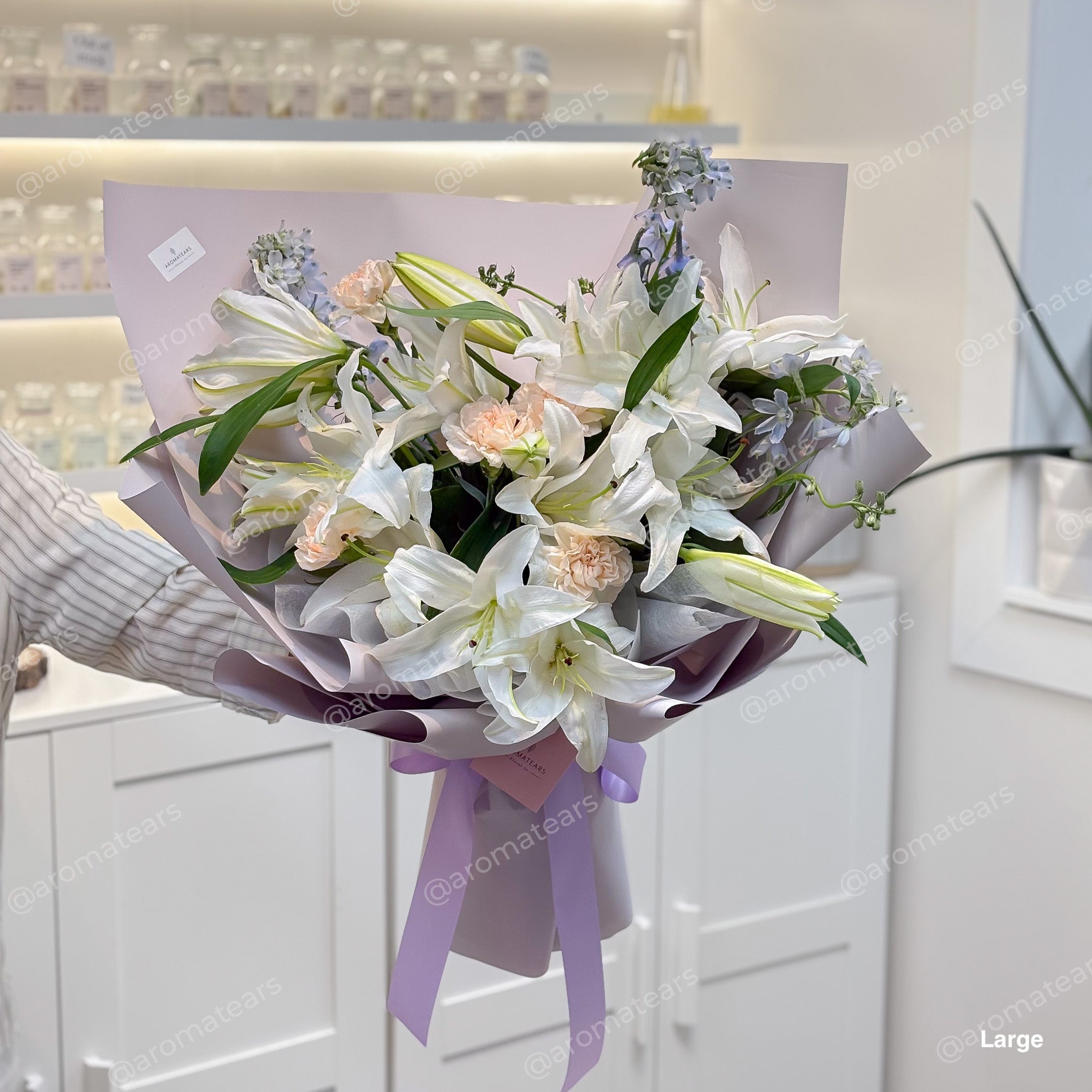Lily - Designer's Choice Fresh Flowers Bouquet