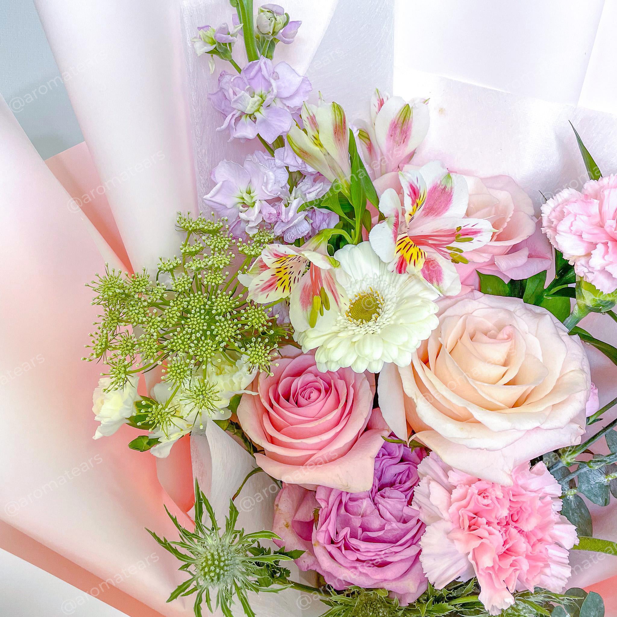 Peach Pink - Designer's Choice Fresh Bouquet