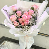 Romantic 12 Fresh Roses Bouquet