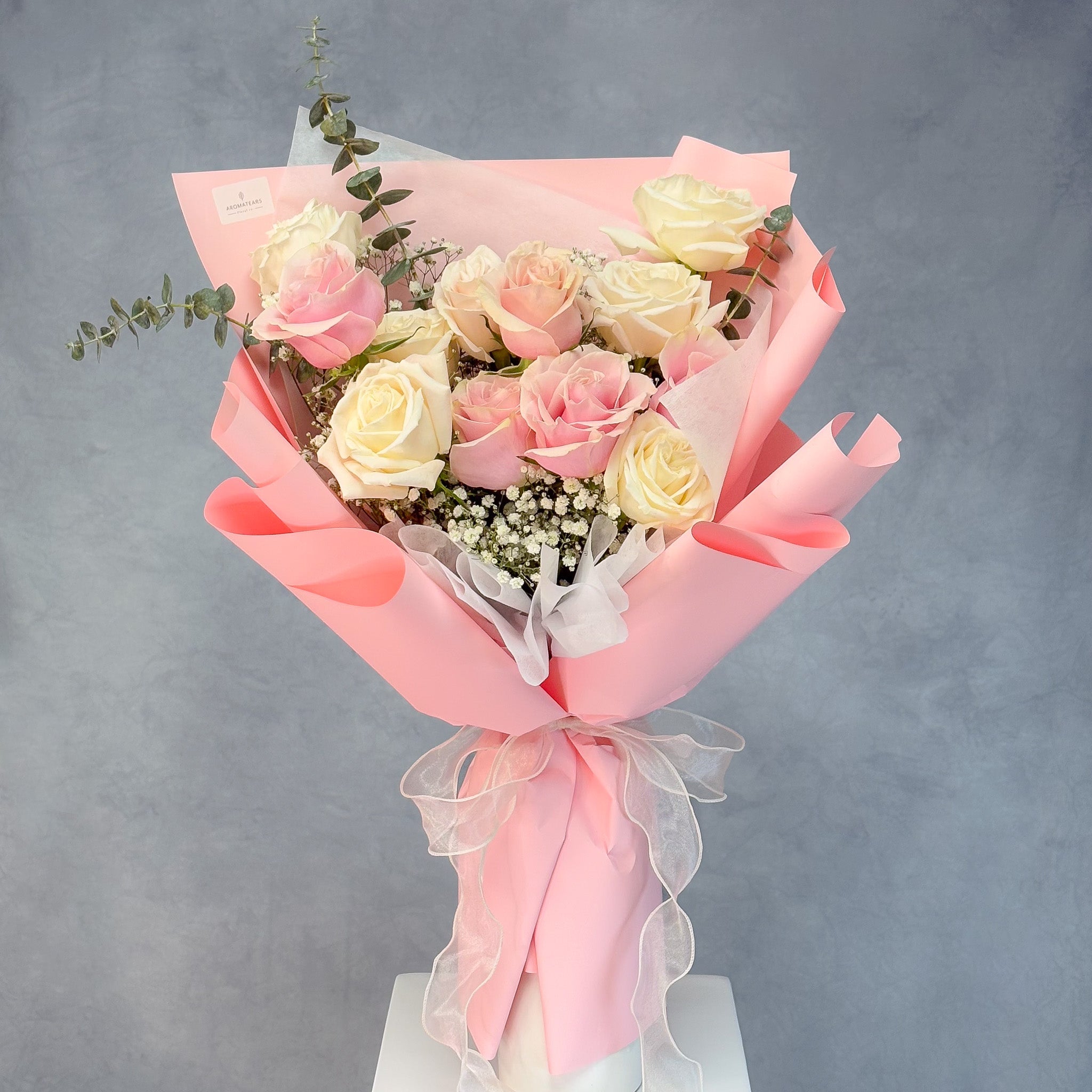 Romantic 12 Fresh Roses Bouquet - Aromatears flower Fresh Roses