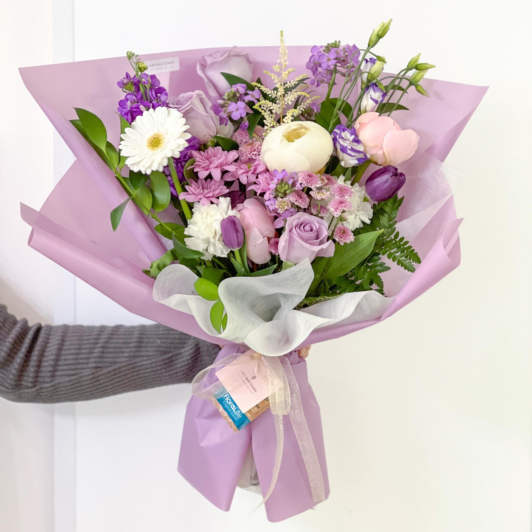 Secret Surprise Designer's Choice Fresh Bouquet - Small - Aromatears flower Designer Choice