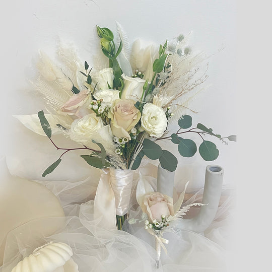 Fresh Flower Wedding Bouquet Set