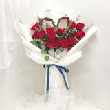 (Unavailable May 8th - 12th) Wooden Frame Sweetheart Fresh Rose Bouquet